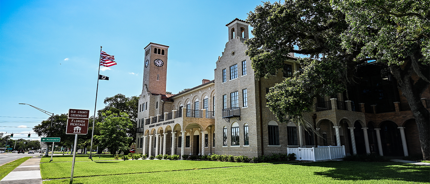 Hendry Courthouse image 2